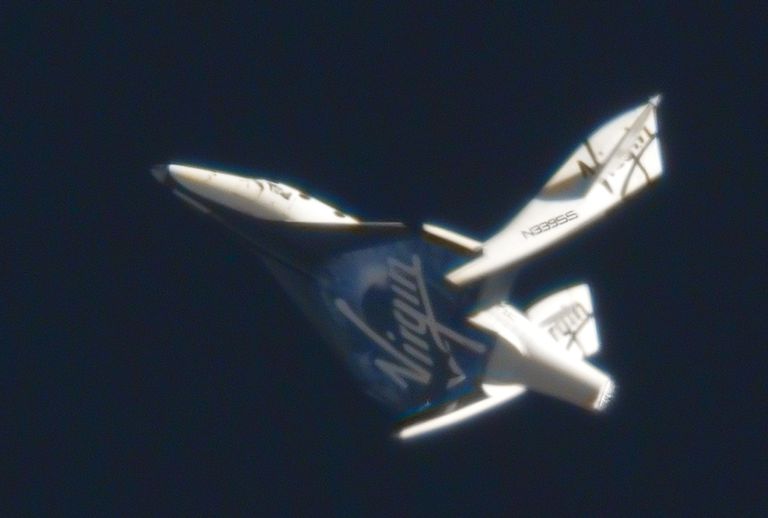 Первые испытания со включением двигателя второго SpaceShipTwo - 5