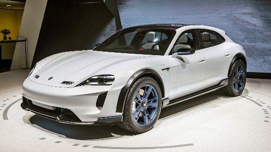 Porsche строит скоростную сеть зарядок EV по всей территории США