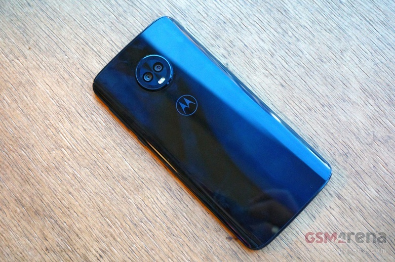 Смартфоны Motorola линейки Moto G6 могут похвастаться некоторыми особенностями, не присущими аппаратам этой ценовой категории - 2