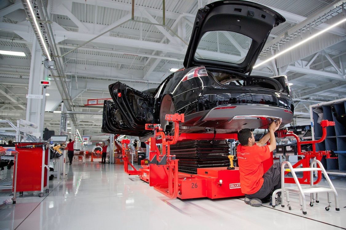 У Tesla Inc зафиксирован рекордный убыток, но объем производства растет - 2