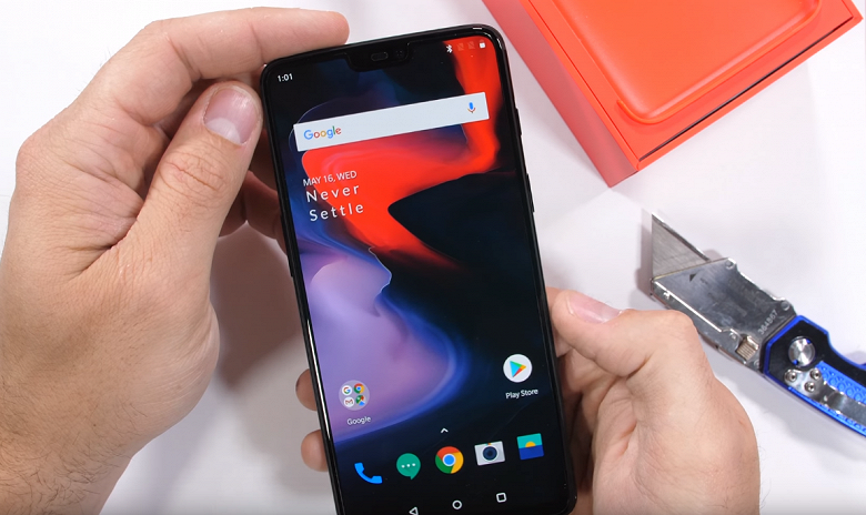 Смартфон OnePlus 6 ожидаемо прошёл испытания блогера JerryRigEverything