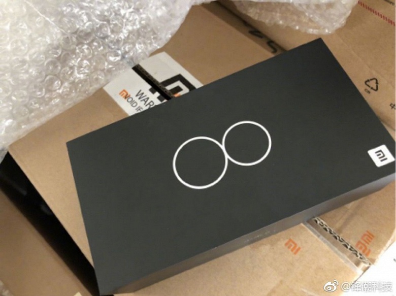 Xiaomi раздаст 100 смартфонов Mi 8, анонс намечен на 23 мая