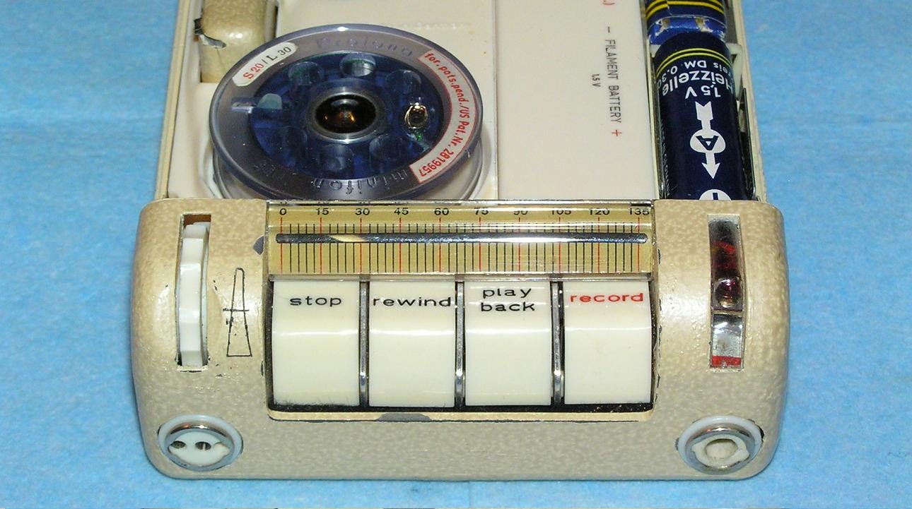 Аудиогаджет особого назначения: «теплый» ламповый диктофон и шпионские часы начала 50-х - 6