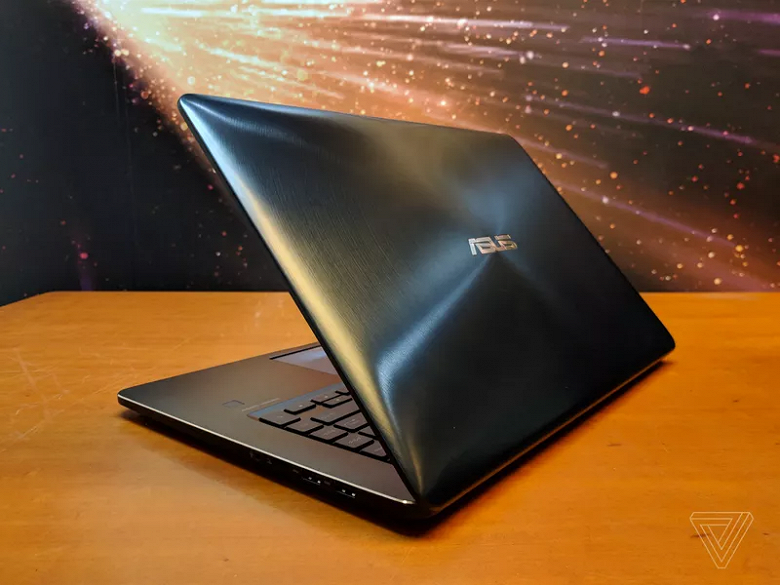 Представлен ноутбук Asus ZenBook Pro, оснащенный вторым дисплеем вместо тачпада
