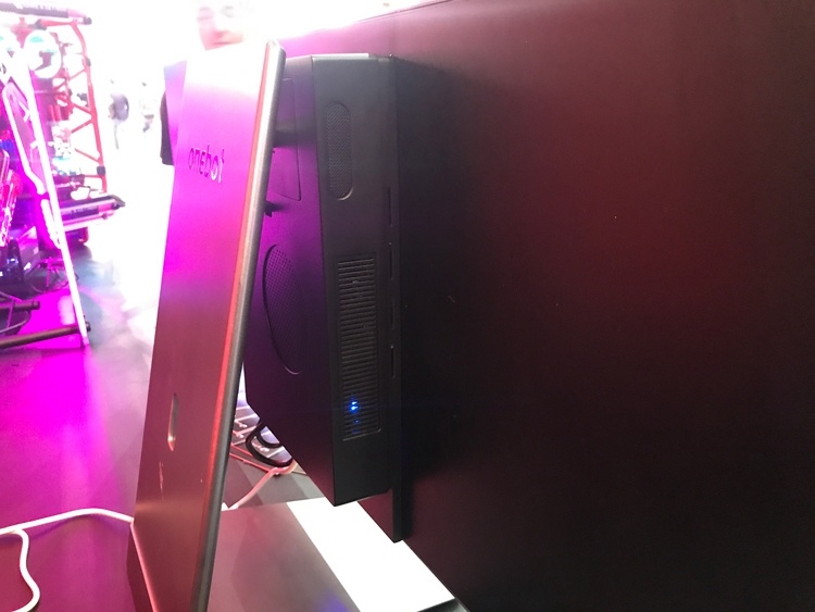 Computex 2018: Colorful наделила моноблочный компьютер 49-дюймовым дисплеем