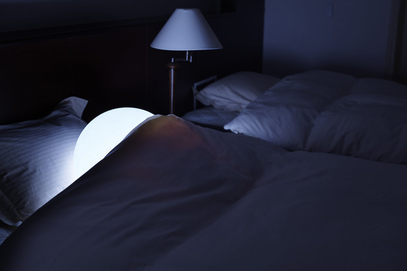 Спим на уроке: можно ли учиться во сне?