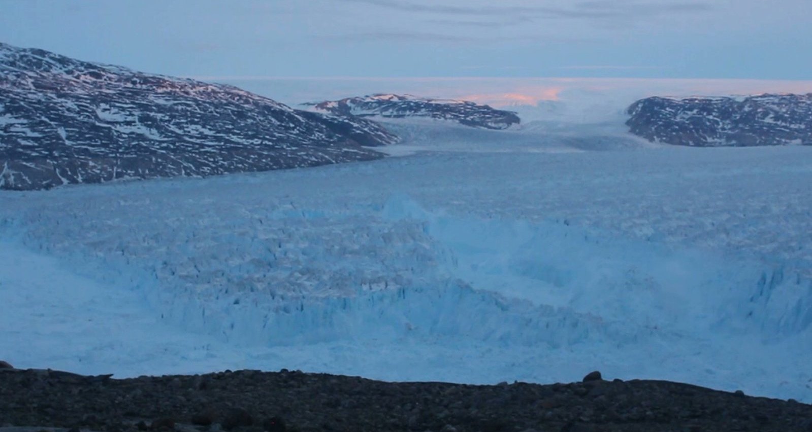 Разрушение ледника: видео