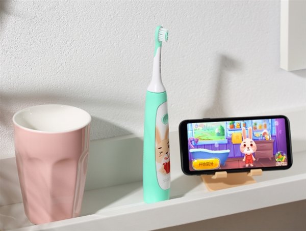 Детская зубная щетка Xiaomi превращает уход за зубами в игру