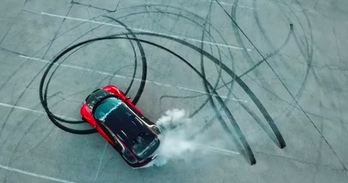 Как превратить Bugatti Veyron в заднеприводный?
