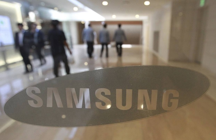 Samsung теряет прибыль из-за слабеющих продаж смартфонов