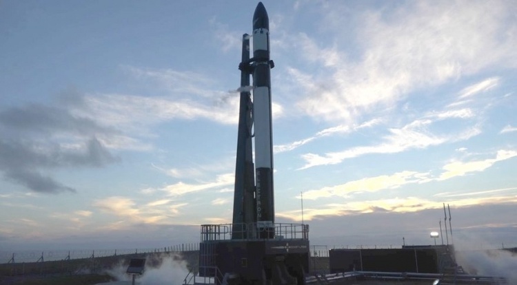 Rocket Lab вновь отложила запуск ракеты, но в дальнейшем будет производить их один за другим