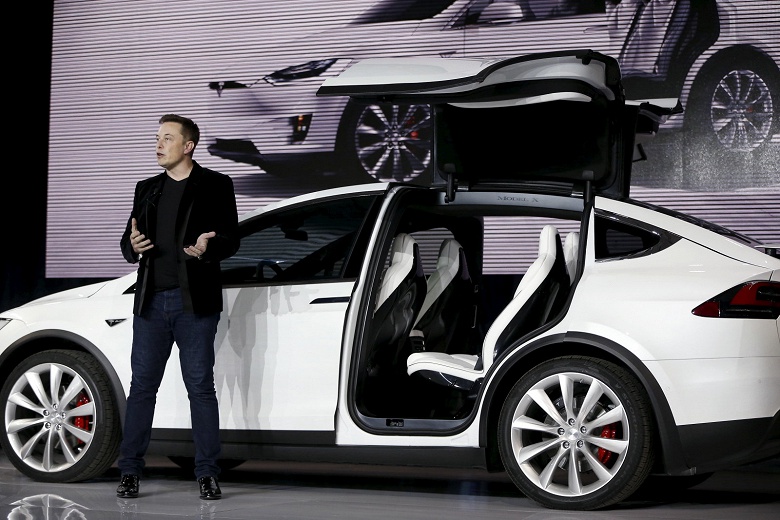 Илон Маск отказался от планов по превращению Tesla в частную компанию - 2