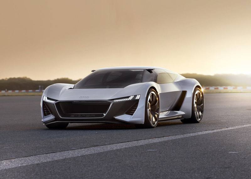 Audi презентовала концепт электрического суперкара PB18 e-tron