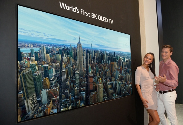 LG представила первый в мире OLED-телевизор формата 8K