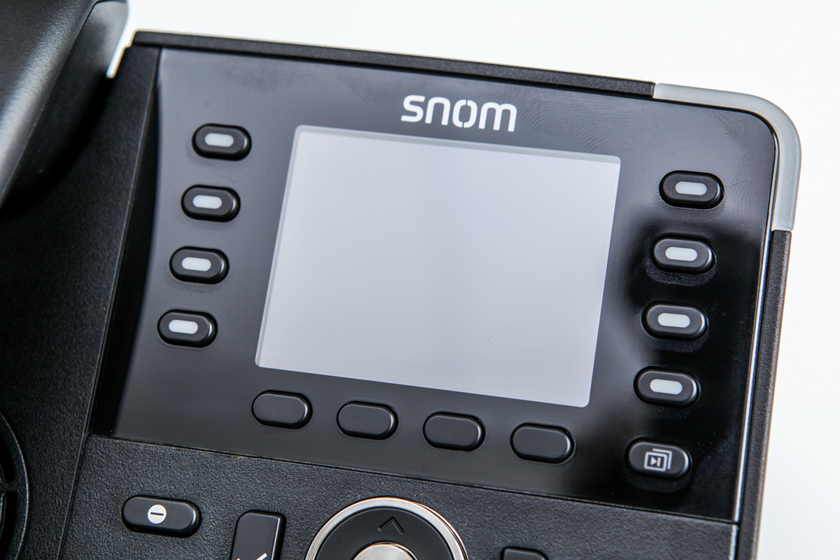 Крепкий середнячок: обзор IP-телефона Snom D735 - 6