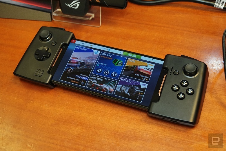 Игровой смартфон Asus ROG Phone поступает в продажу по цене от 875 долларов