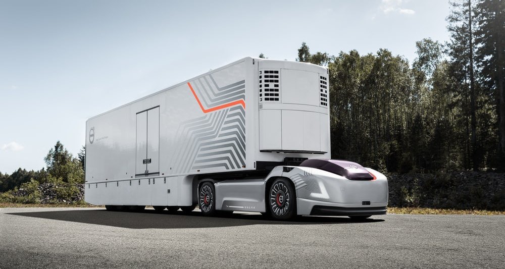 Volvo Vera: беспилотный электрический грузовик без кабины