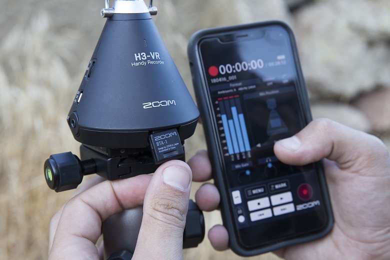 Портативный рекордер Zoom H3-VR предназначен для записи звука виртуальной реальности и не только