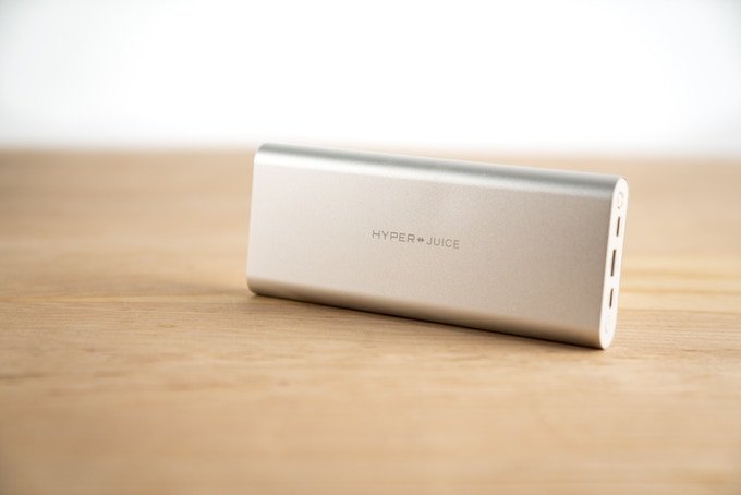 Внешний аккумулятор HyperJuice: 27 000 мА·ч, суммарная мощность в 130 Вт и два порта USB-C