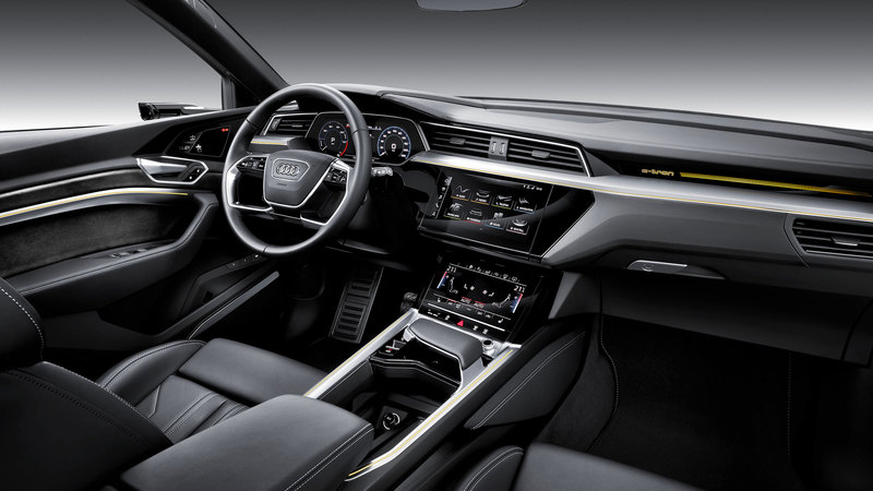 Audi презентовала свой первый серийный электромобиль