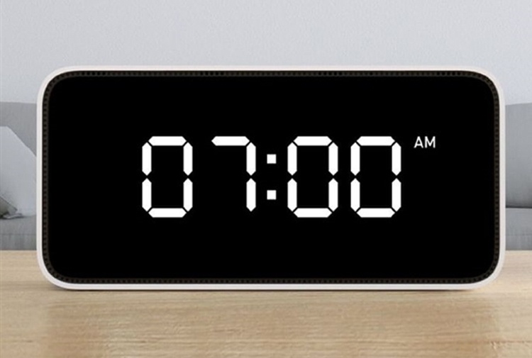 Xiaomi представила «умный» будильник Xiao AI Smart Alarm Clock