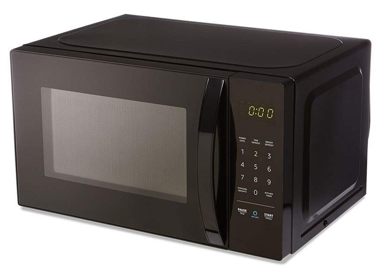 AmazonBasics Microwave: СВЧ-печь с управлением посредством Alexa