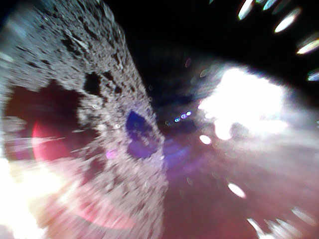 Спускаемые станции миссии «Хаябуса 2» успешно высадились на поверхность астероида 1999 JU3 - 3