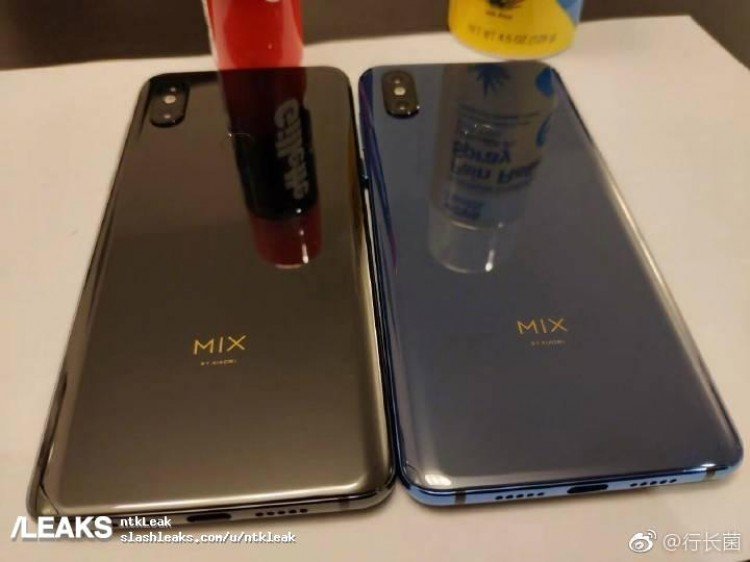 Фото дня: смартфон-сдайдер Xiaomi Mi Mix 3 в новом ракурсе