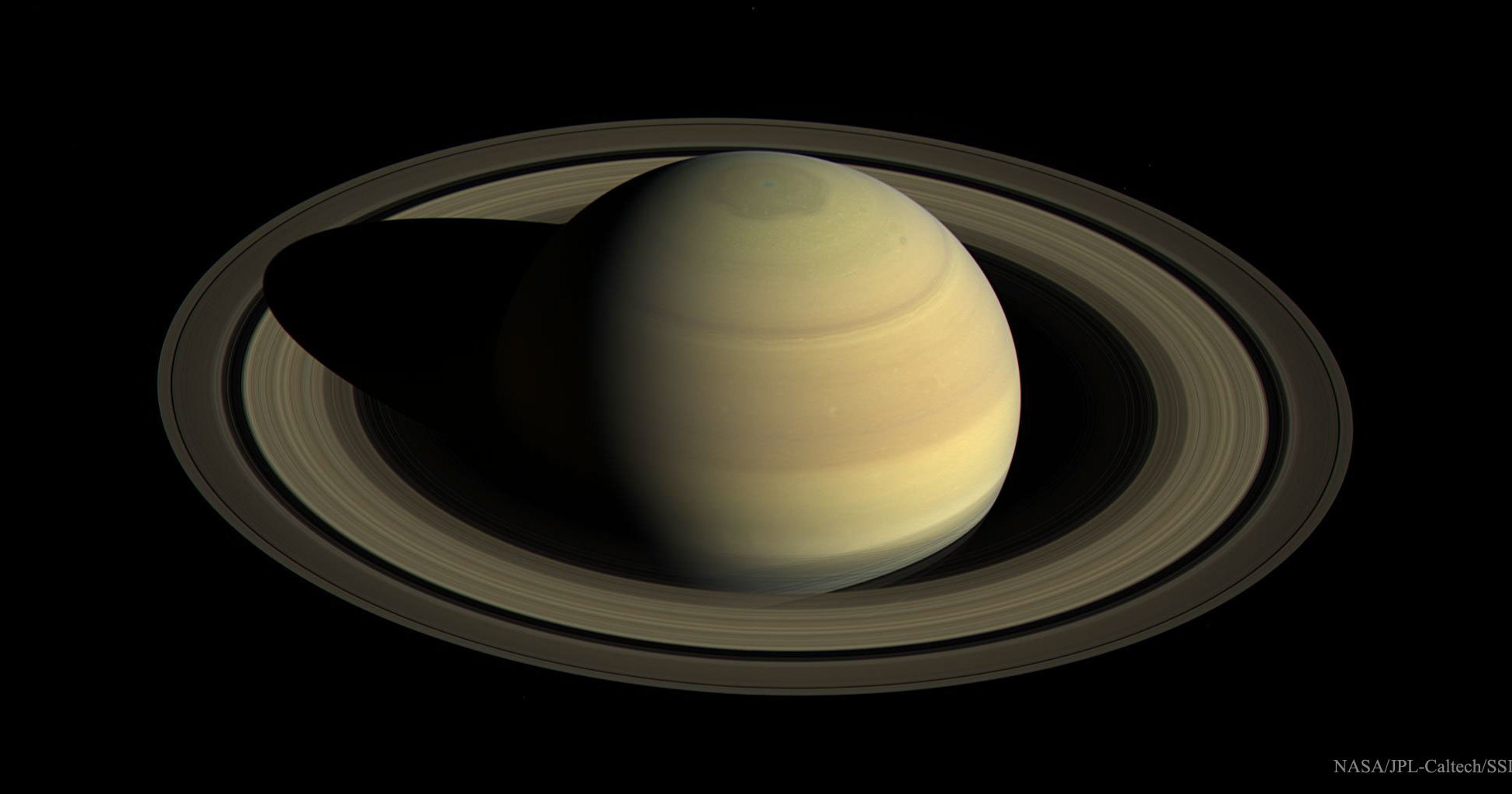 Сколько длятся сутки на Сатурне?