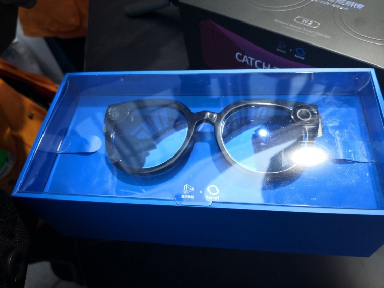 Смарт-очки Tencent похожи на Snap Spectacles