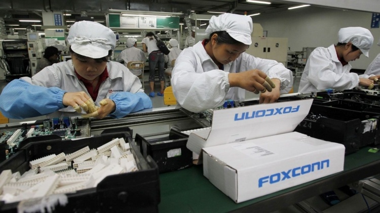 Foxconn намерена задействовать на заводе в Висконсине местную рабочую силу