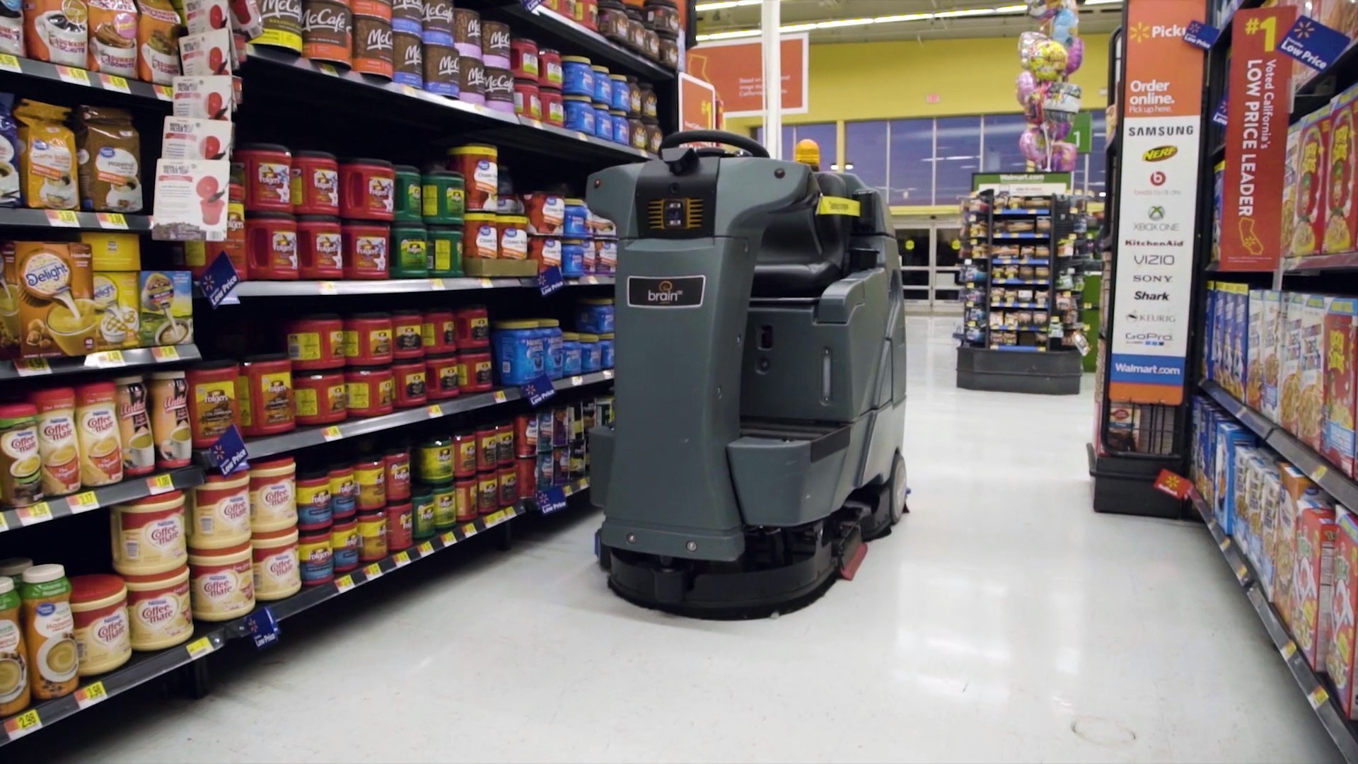 Walmart начинает использовать роботов-уборщиков - 4