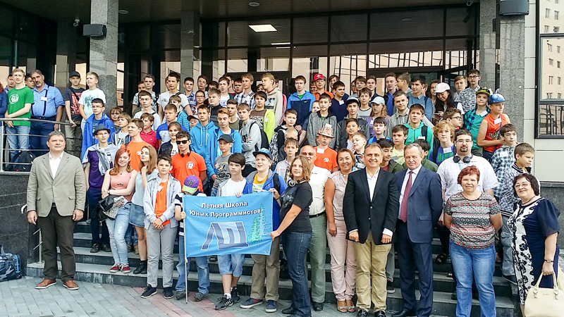 Десятиклассница из Сибири хочет стать проектировщицей процессоров. Почему бы ей не сделать нейроускоритель на ПЛИС? - 11 Десятиклассница из Сибири хочет стать проектировщицей процессоров. Почему бы ей не сделать нейроускоритель на ПЛИС? - 11