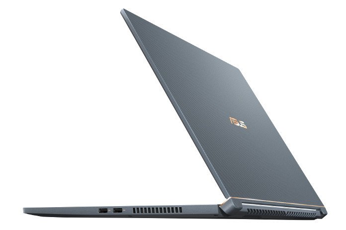 Asus StudioBook S W700 — достаточно тонкая и лёгкая мобильная рабочая станция в алюминиевом корпусе