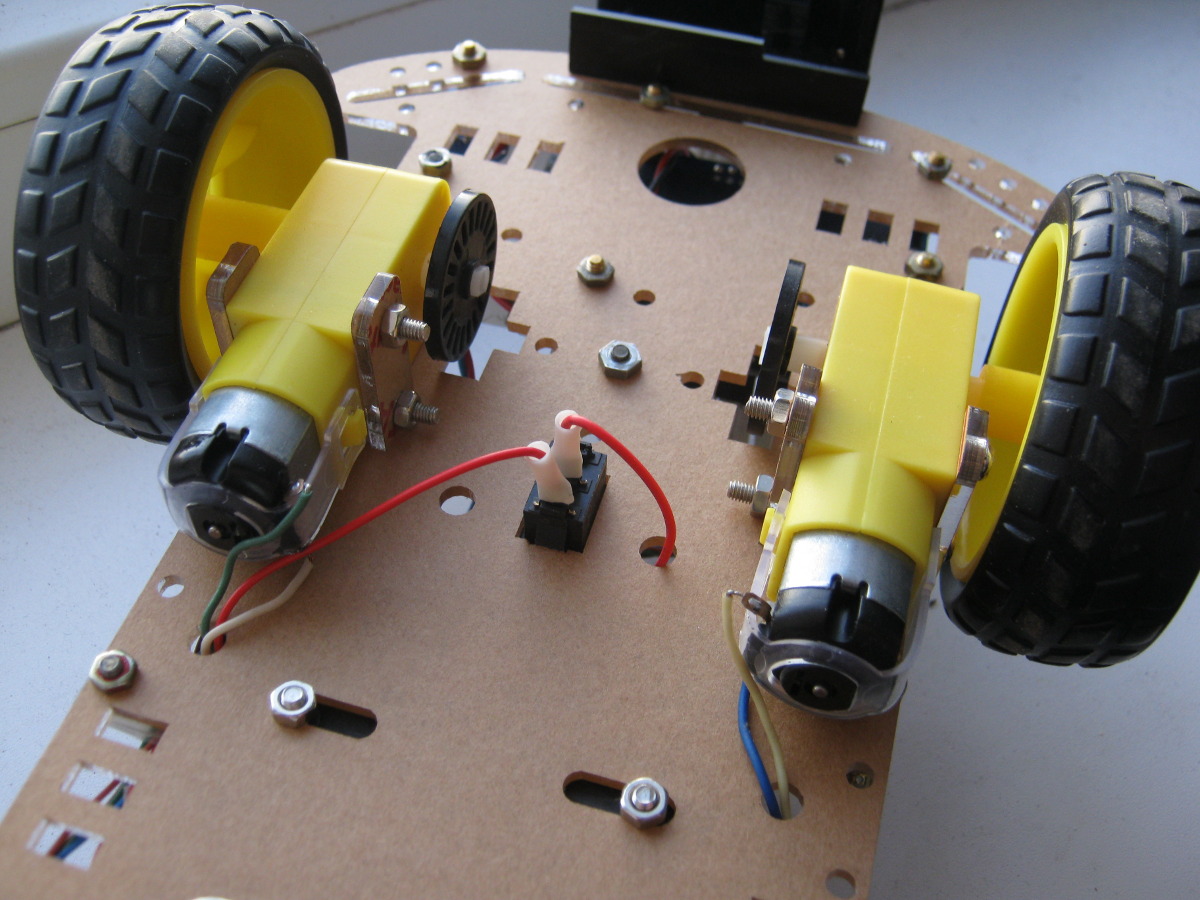 Опыт создания первого робота на Ардуино (робот-«охотник») - 4