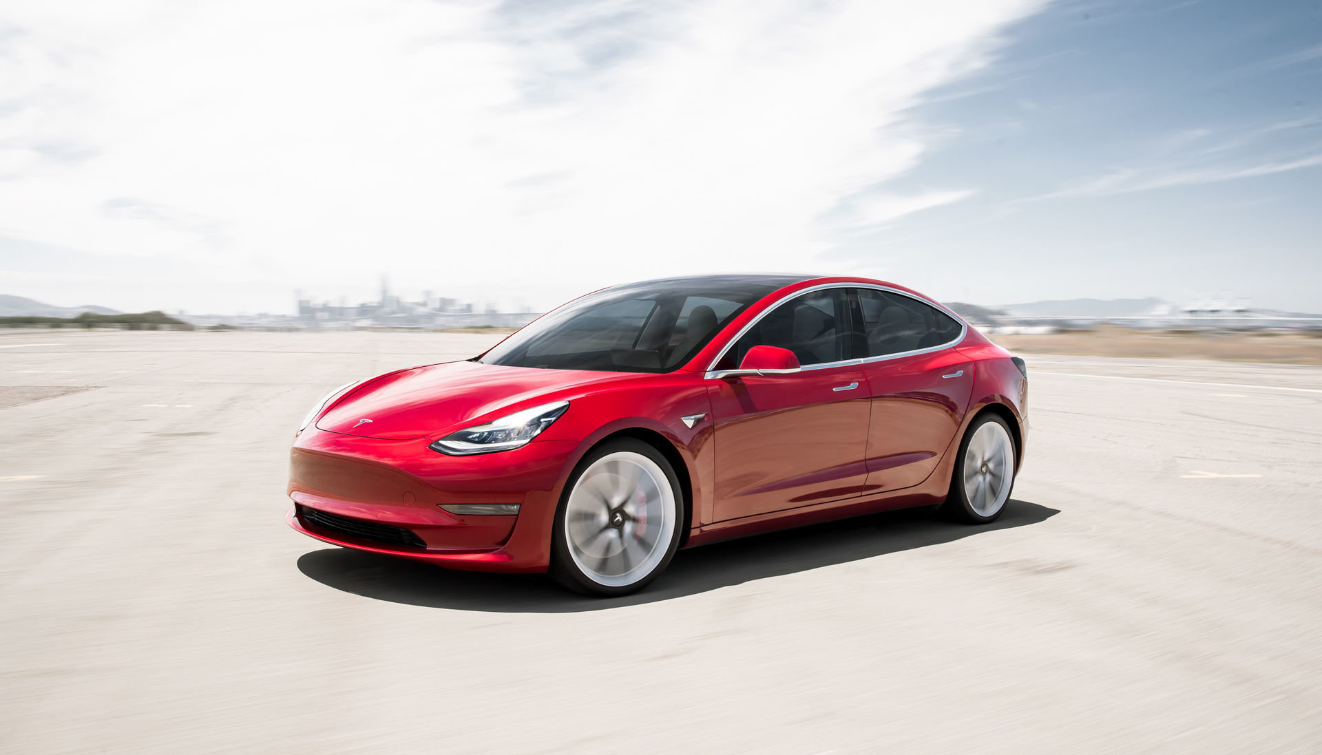На Pwn2Own предлагают Tesla Model 3 тому, кто взломает систему защиты электромобиля - 1