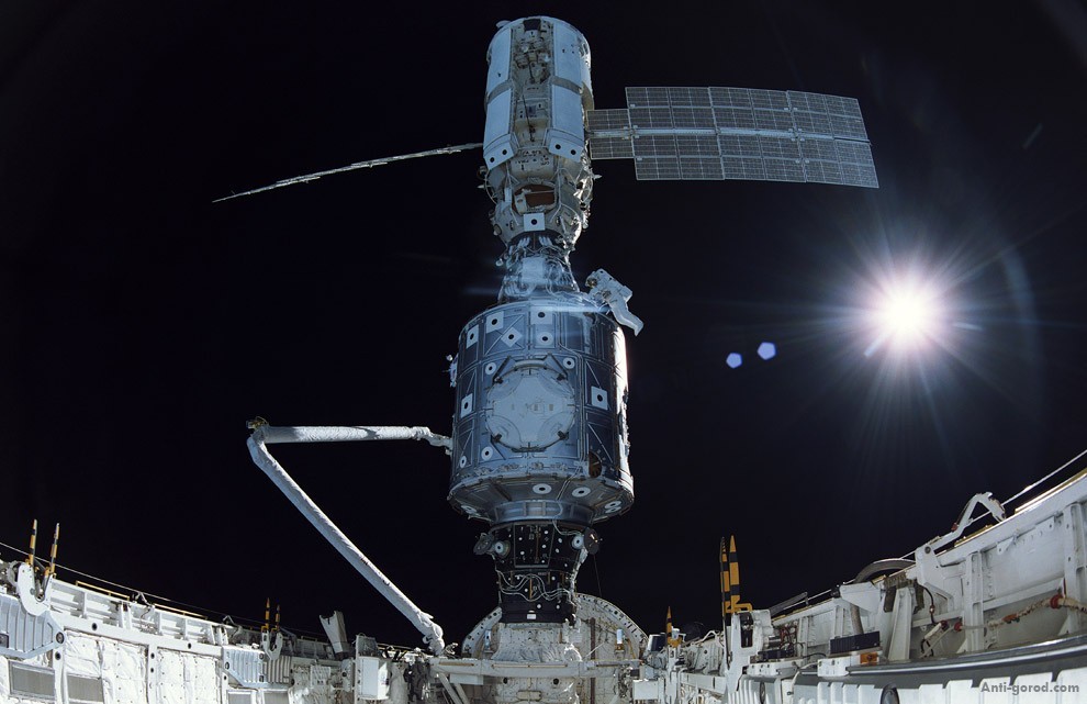 Грузовой модуль «Заря»: 20 лет на орбите - 1