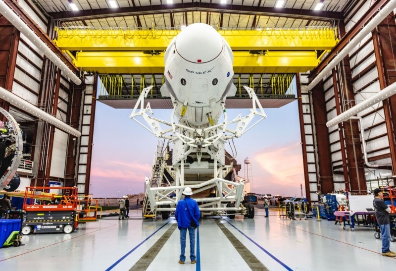 SpaceX и США приблизились к отправке экипажа в космос спустя 8 лет