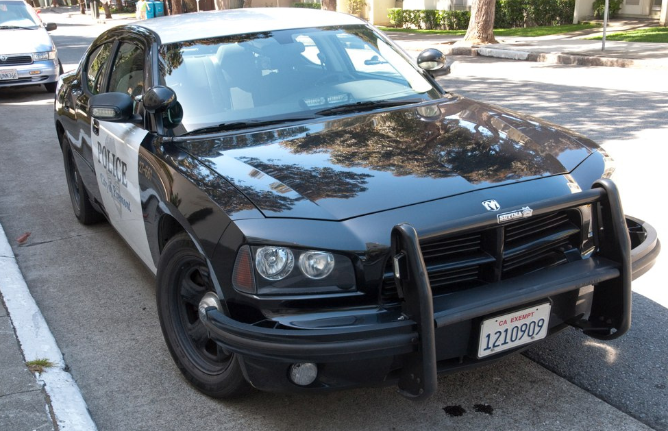 Б-у Tesla Model S 85 на службе департамента полиции города Фримонт, штат Калифорния, США (там, где завод Tesla) - 2