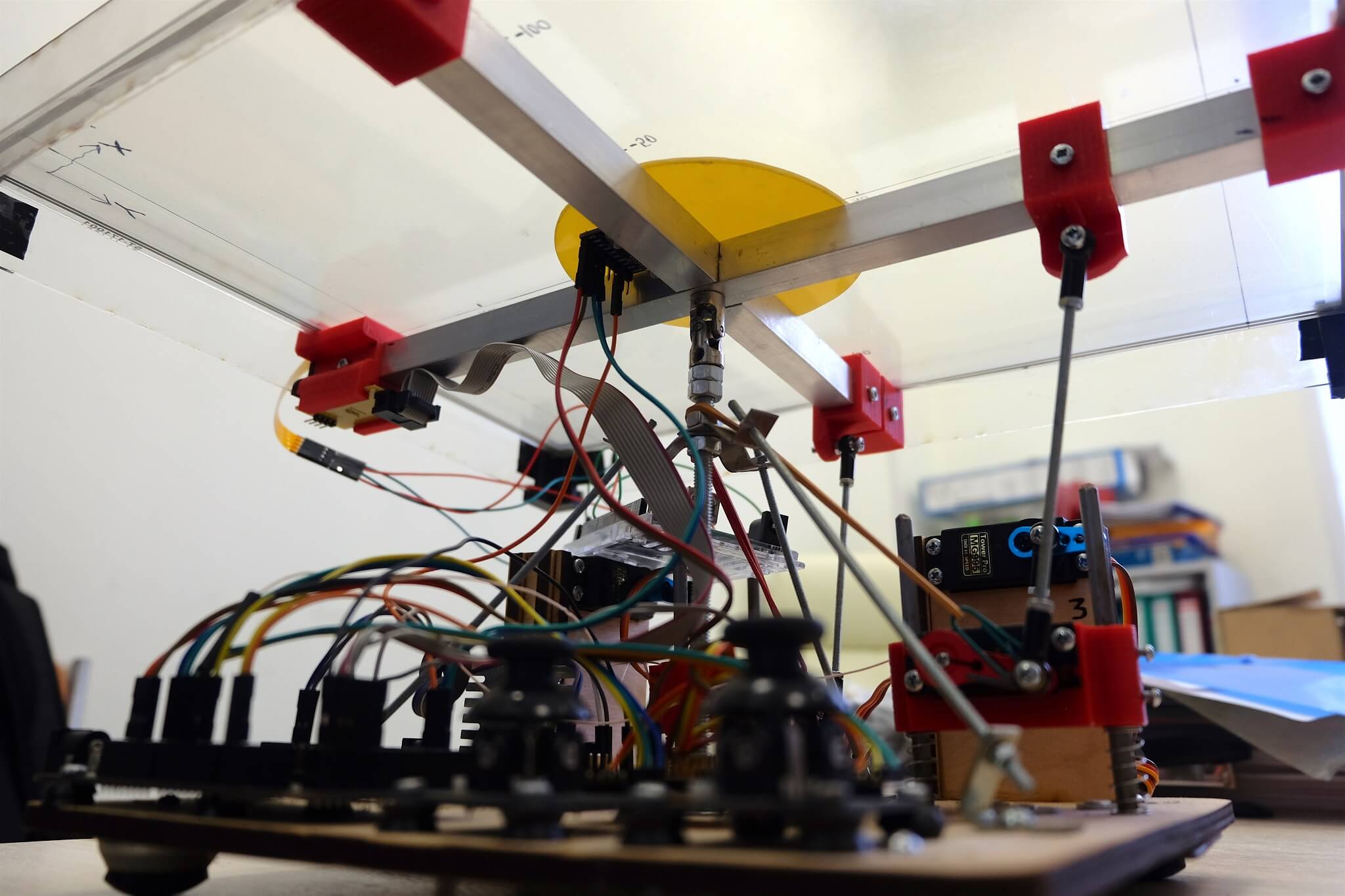 Механизированные руки и манипуляторы — рассказываем, чем занимается лаборатория робототехники Университета ИТМО - 2