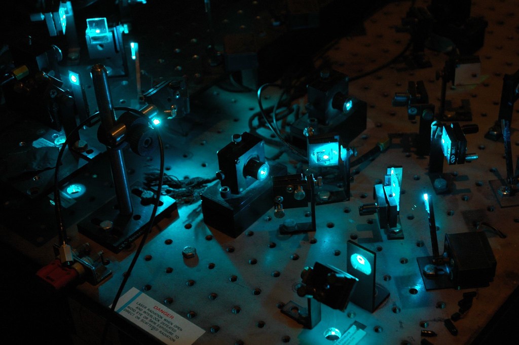 Данные на диск запишут с помощью магнитов и лазеров - 2 Данные на диск запишут с помощью магнитов и лазеров - 2