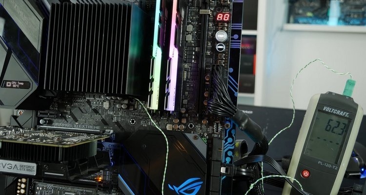 Intel Core i9-9900K смог работать с пассивным охлаждением