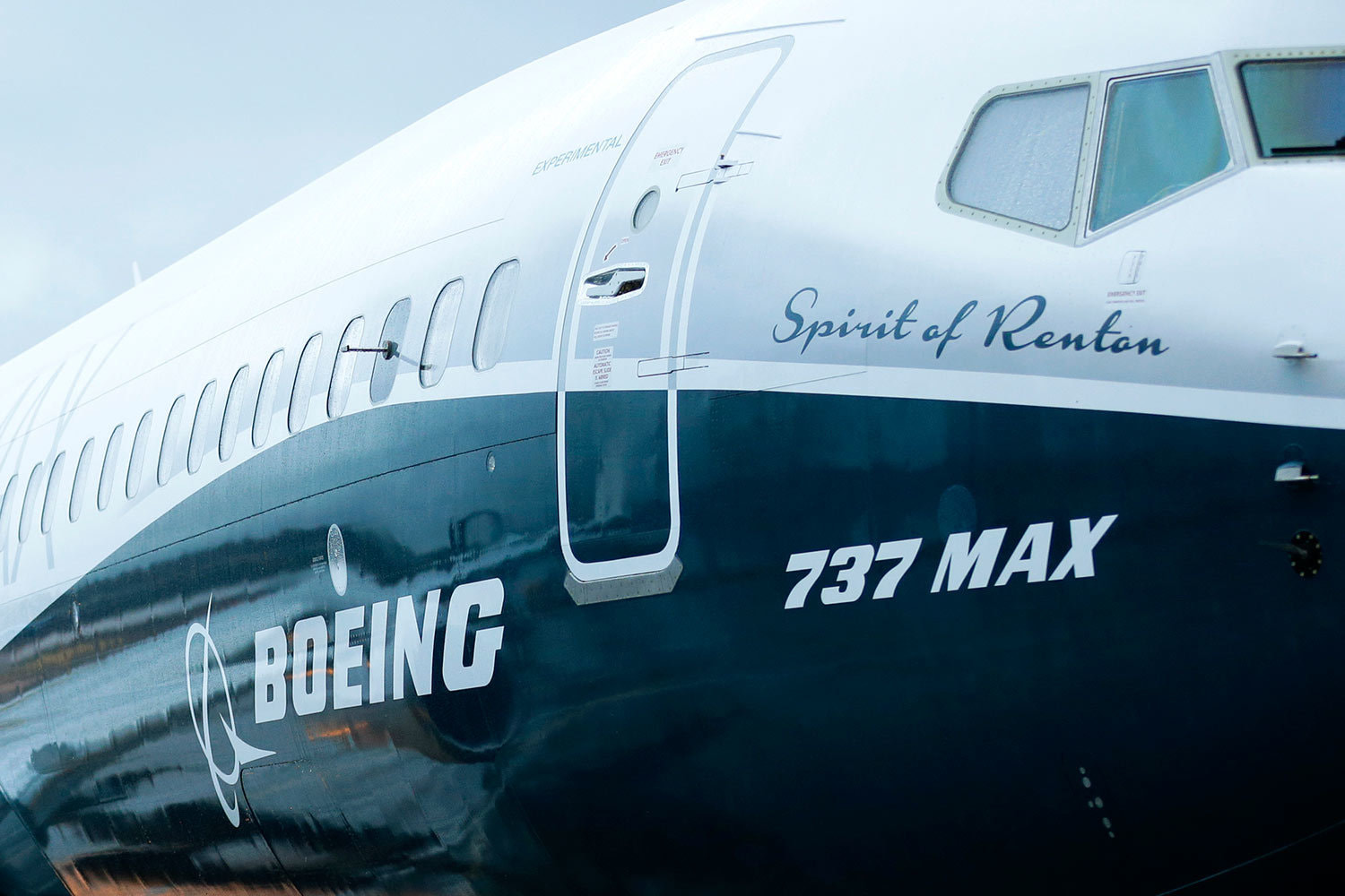 Все полёты Boeing 737 MAX прекращены до обновления самолётного программного обеспечения - 1