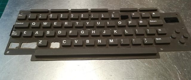 Изготовление реплик отсутствующих клавиш для «резиновой» клавиатуры Commodore 116 - 6