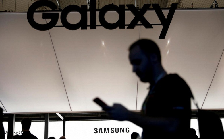 Завтра Samsung всех шокирует. Аналитики утверждают, что операционная прибыль компании рухнет более чем вдвое