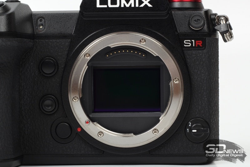 Новая статья: Обзор беззеркальной фотокамеры Panasonic Lumix S1R: вторжение чужого