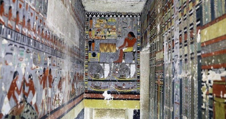 Найдена гробница с отлично сохранившимися фресками: прошлое в цвете