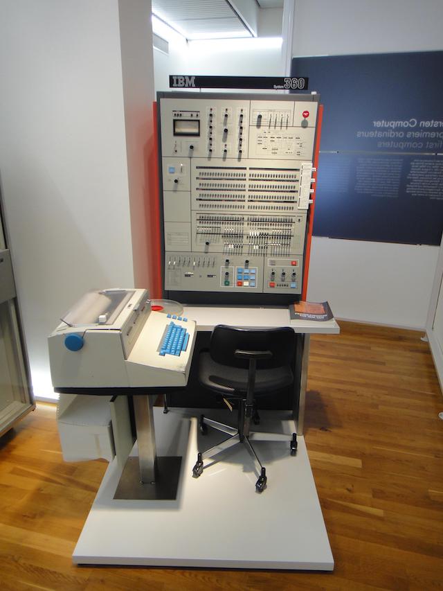 55 лет спустя: культовые консоли легендарных мейнфреймов IBM System-360 - 15