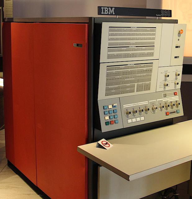 55 лет спустя: культовые консоли легендарных мейнфреймов IBM System-360 - 2