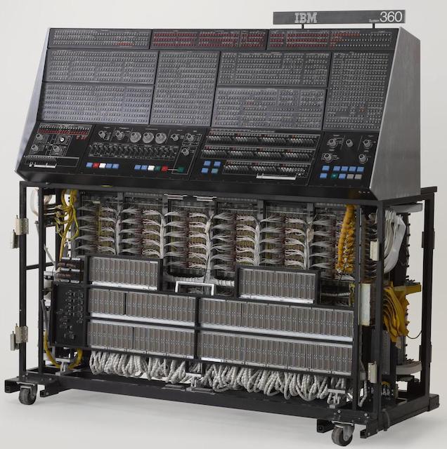 55 лет спустя: культовые консоли легендарных мейнфреймов IBM System-360 - 24